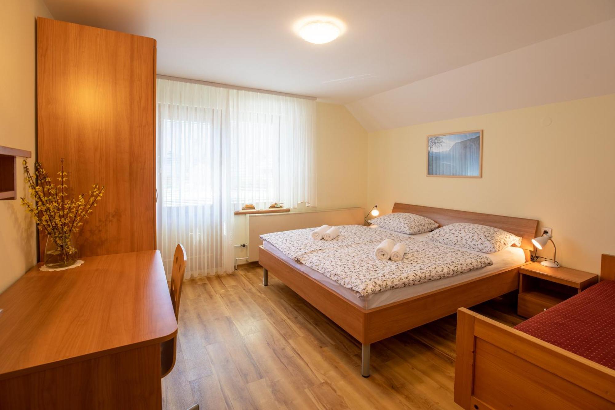 Apartmaji Prezelj 보히니 외부 사진